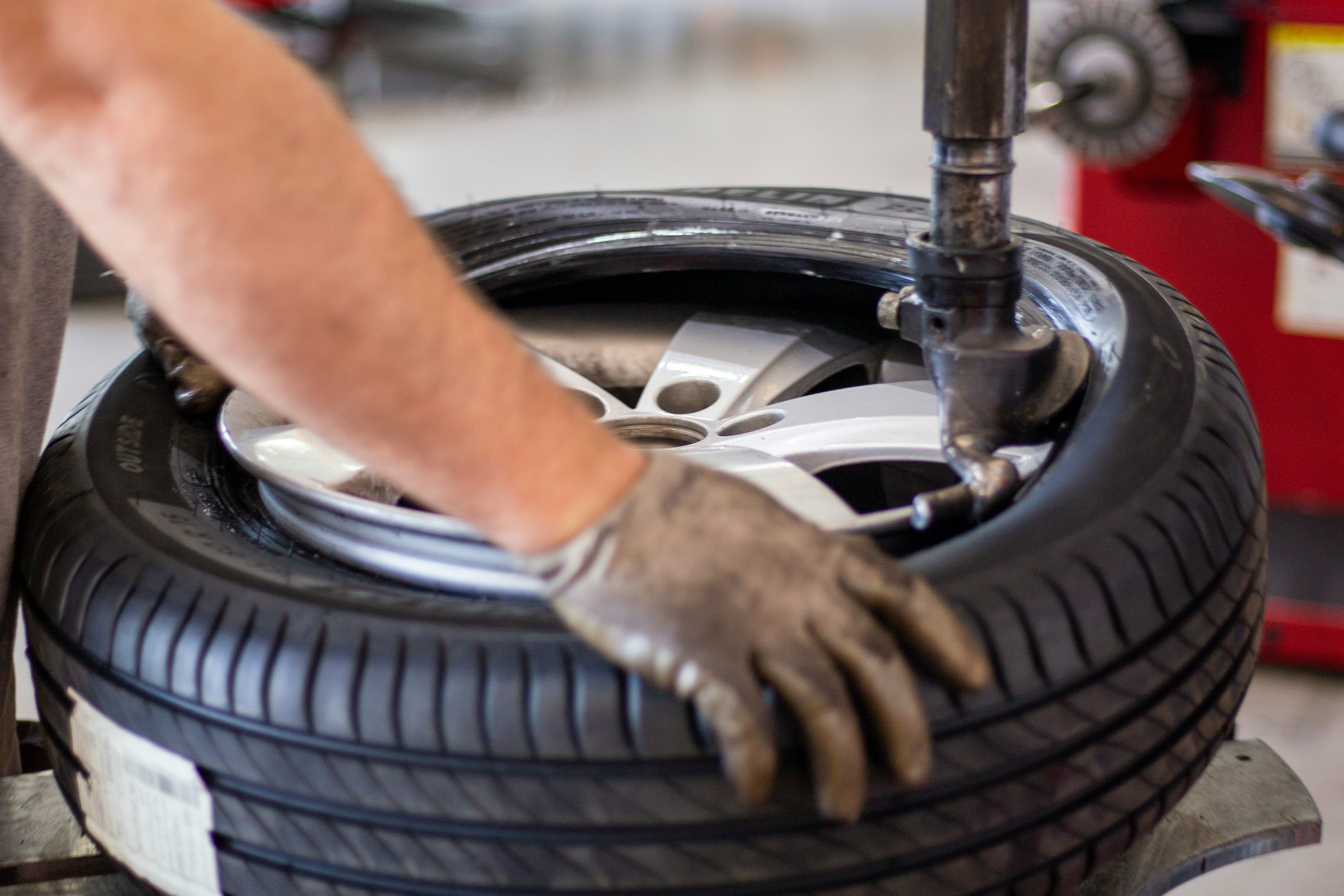 Carbon Black: Core Characteristics and Multi-Industry Applications Analysis